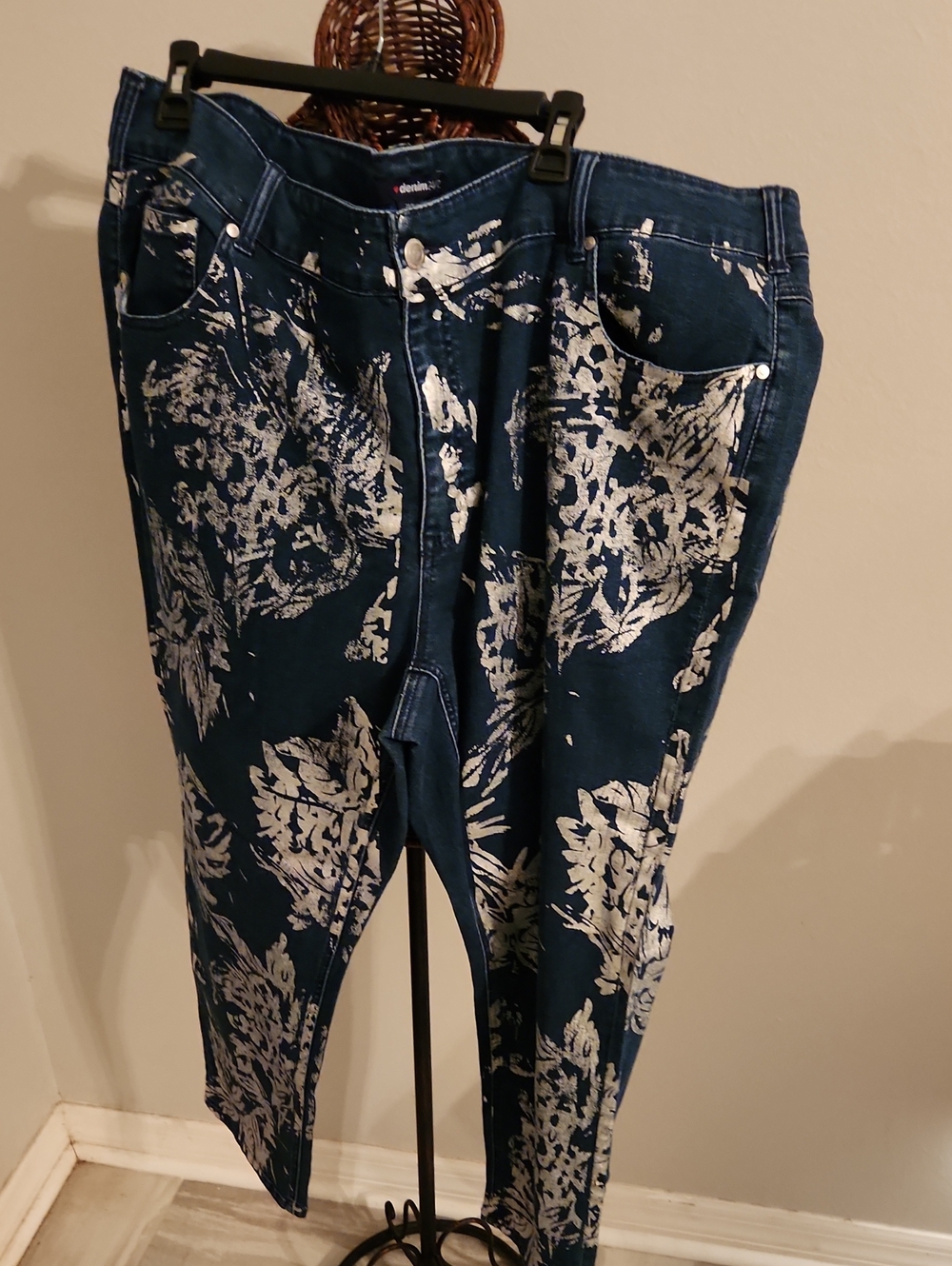 Denim 24/7 Navy Blue Floral WITH SILVER GLITTER DESIGN   Jeans